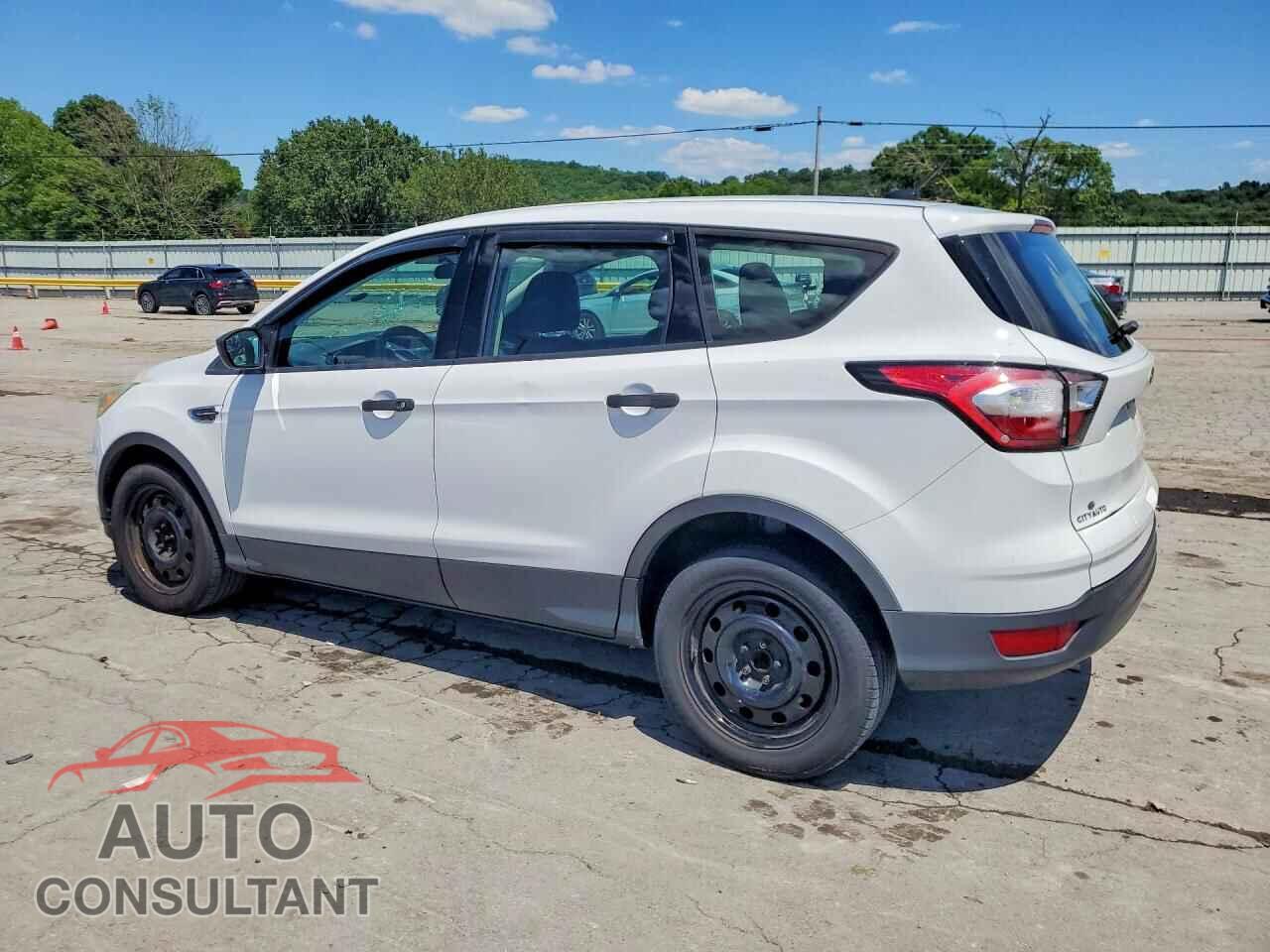 FORD ESCAPE 2017 - 1FMCU0F75HUC73828