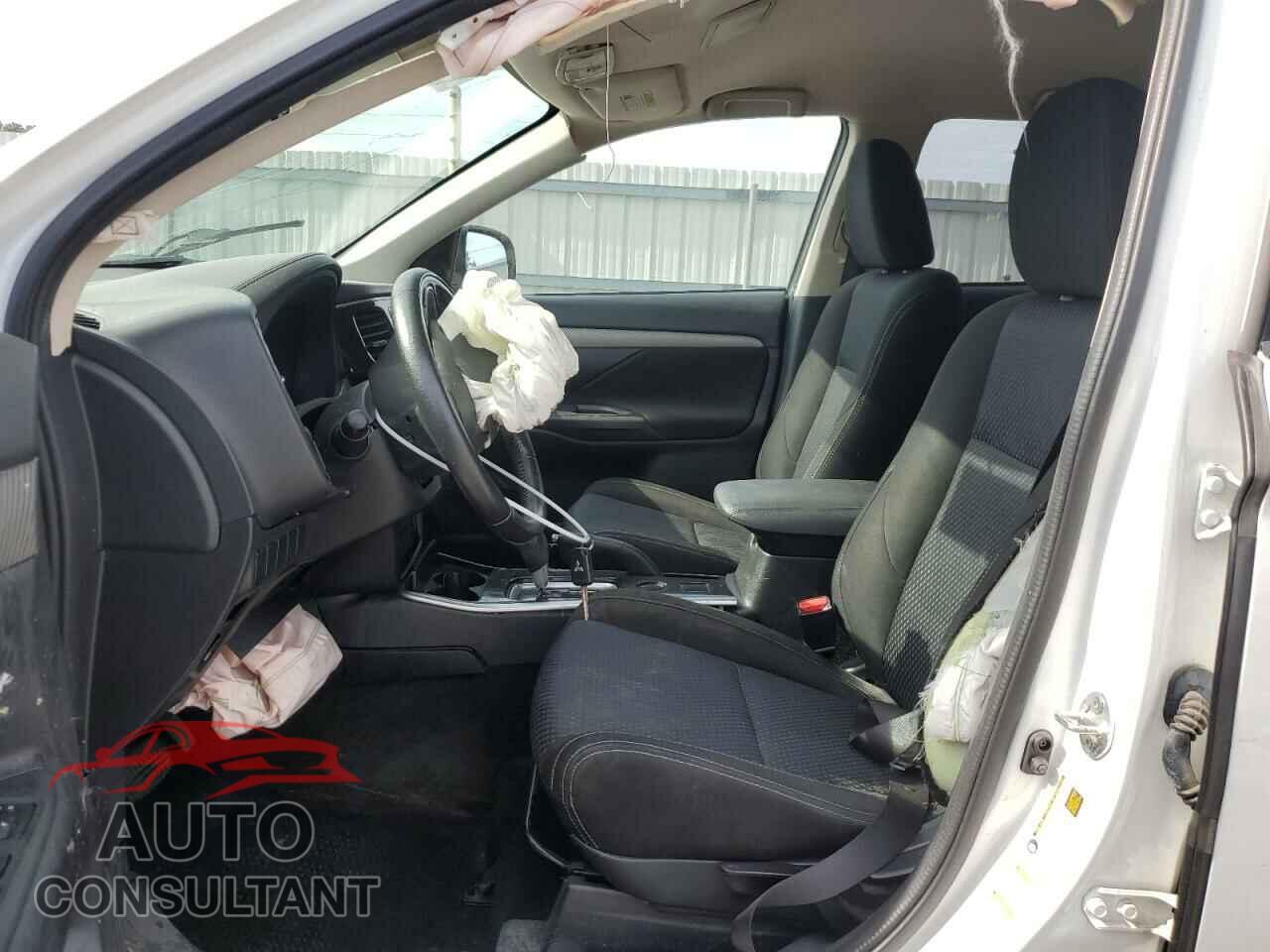 MITSUBISHI OUTLANDER 2017 - JA4AD2A33HZ059235