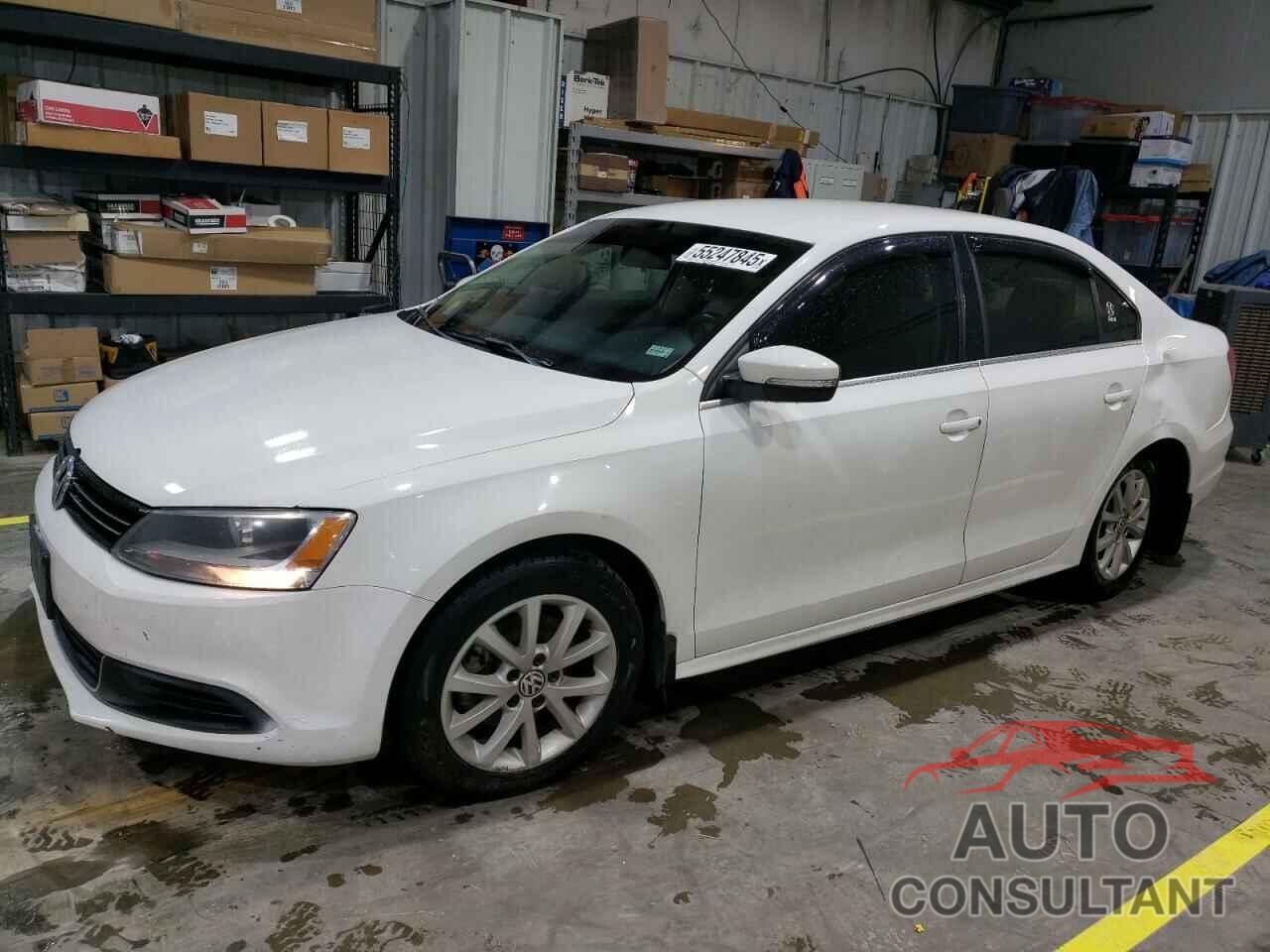 VOLKSWAGEN JETTA 2013 - 3VWDX7AJ3DM443160
