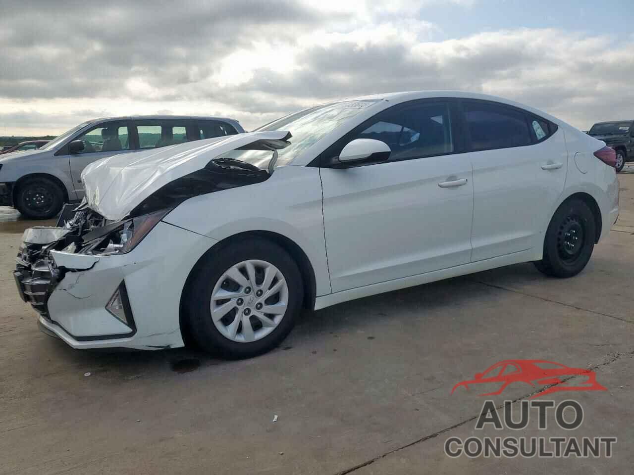 HYUNDAI ELANTRA 2019 - 5NPD74LF8KH414895