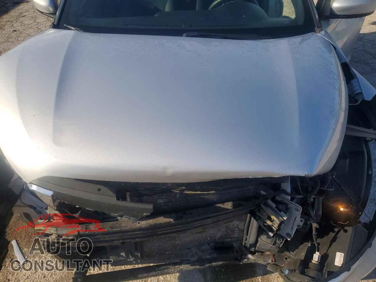NISSAN KICKS 2019 - 3N1CP5CU3KL550175