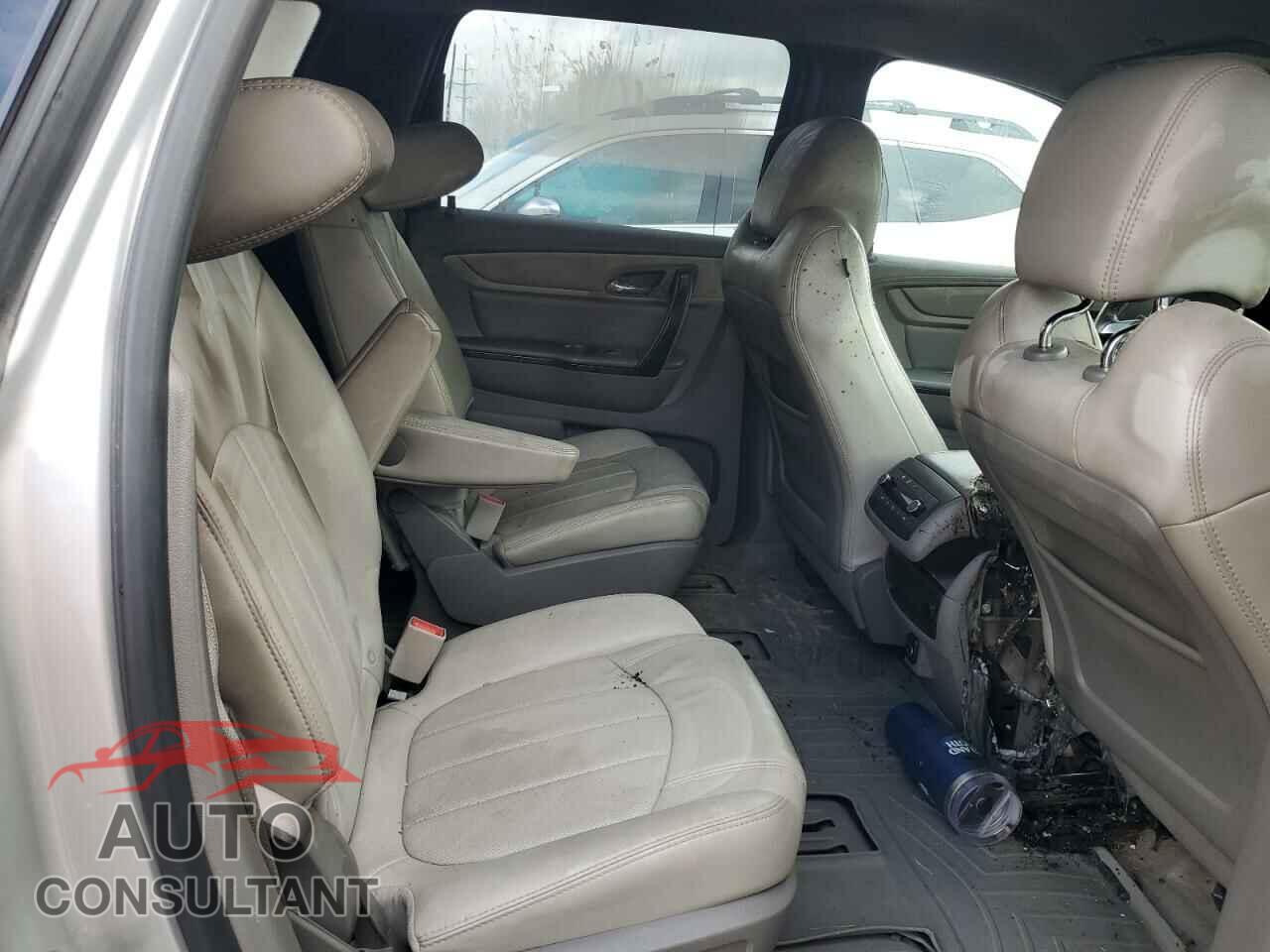 CHEVROLET TRAVERSE 2017 - 1GNKVJKD2HJ334835