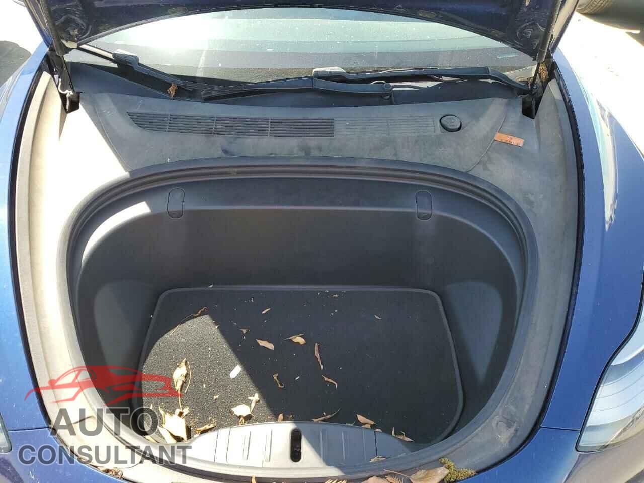 TESLA MODEL 3 2018 - 5YJ3E1EB0JF130278