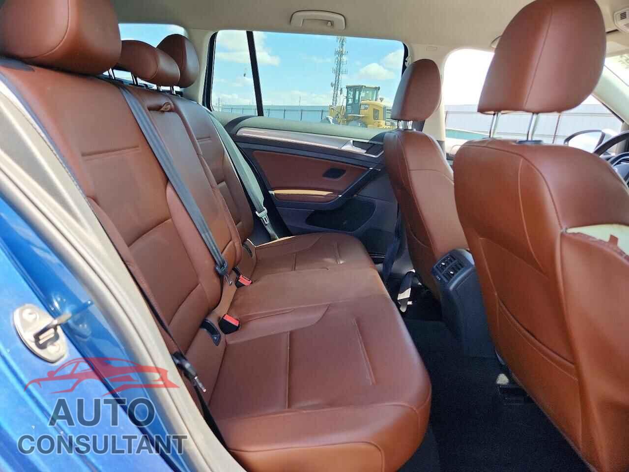VOLKSWAGEN GOLF 2017 - 3VWH17AU2HM529580