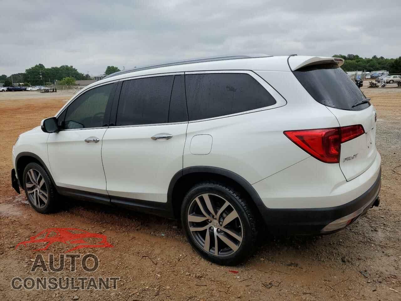 HONDA PILOT 2017 - 5FNYF6H02HB026590