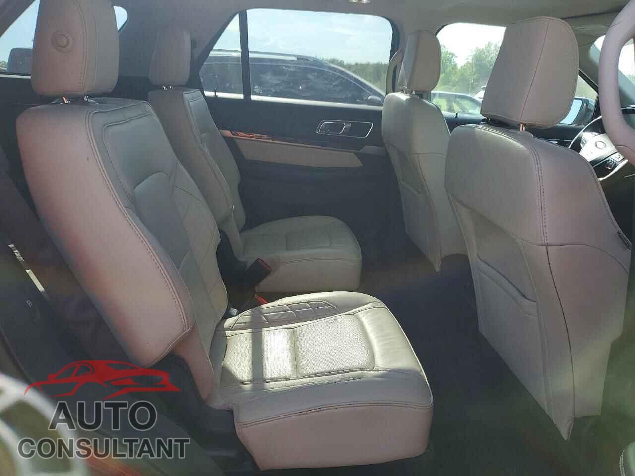 FORD EXPLORER 2018 - 1FM5K8HT5JGC34846