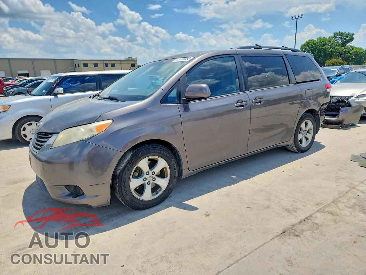TOYOTA SIENNA 2013 - 5TDKK3DC8DS404725