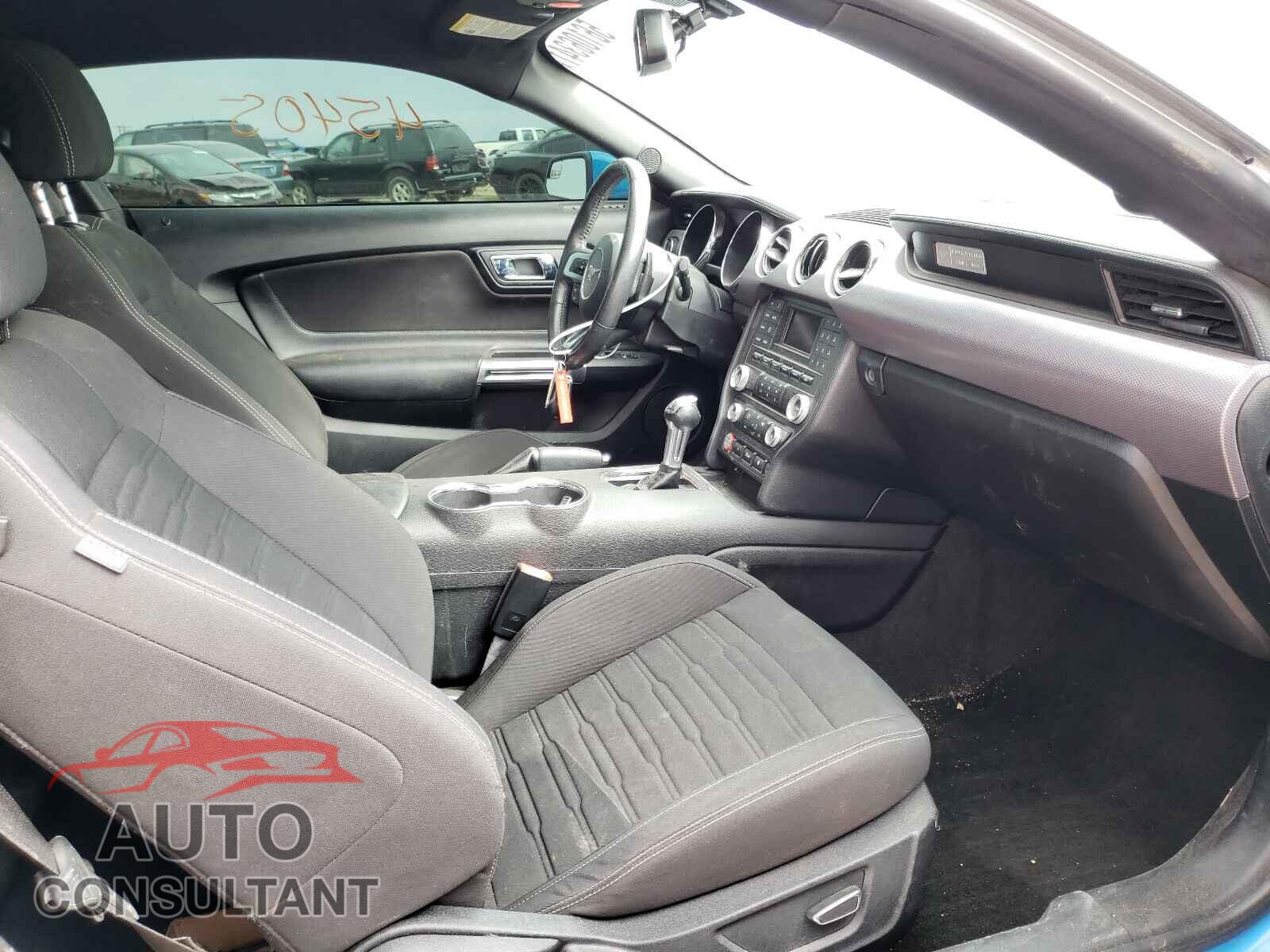 FORD MUSTANG 2017 - 1FA6P8TH7H5217619