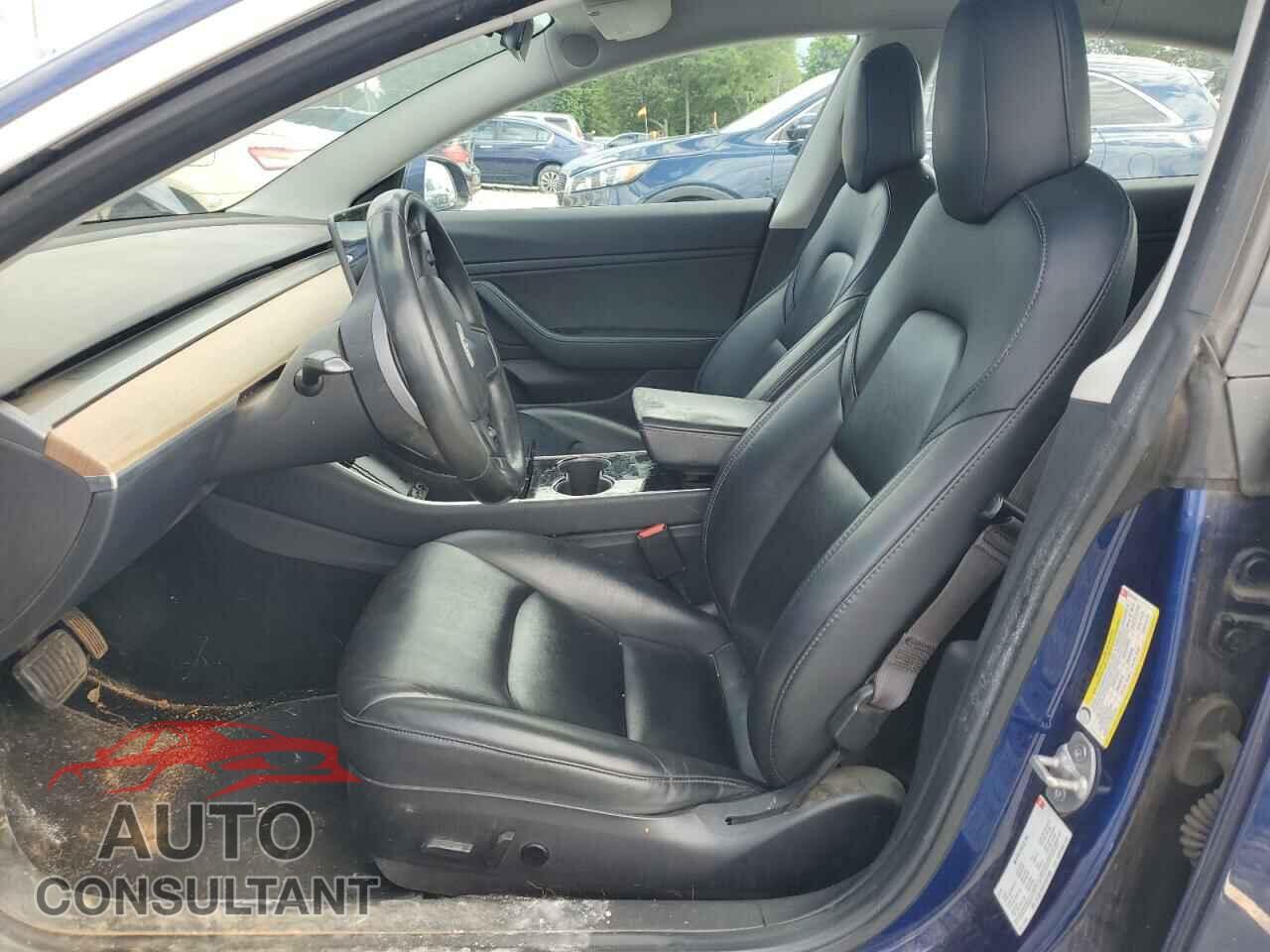 TESLA MODEL 3 2018 - 5YJ3E1EAXJF041938