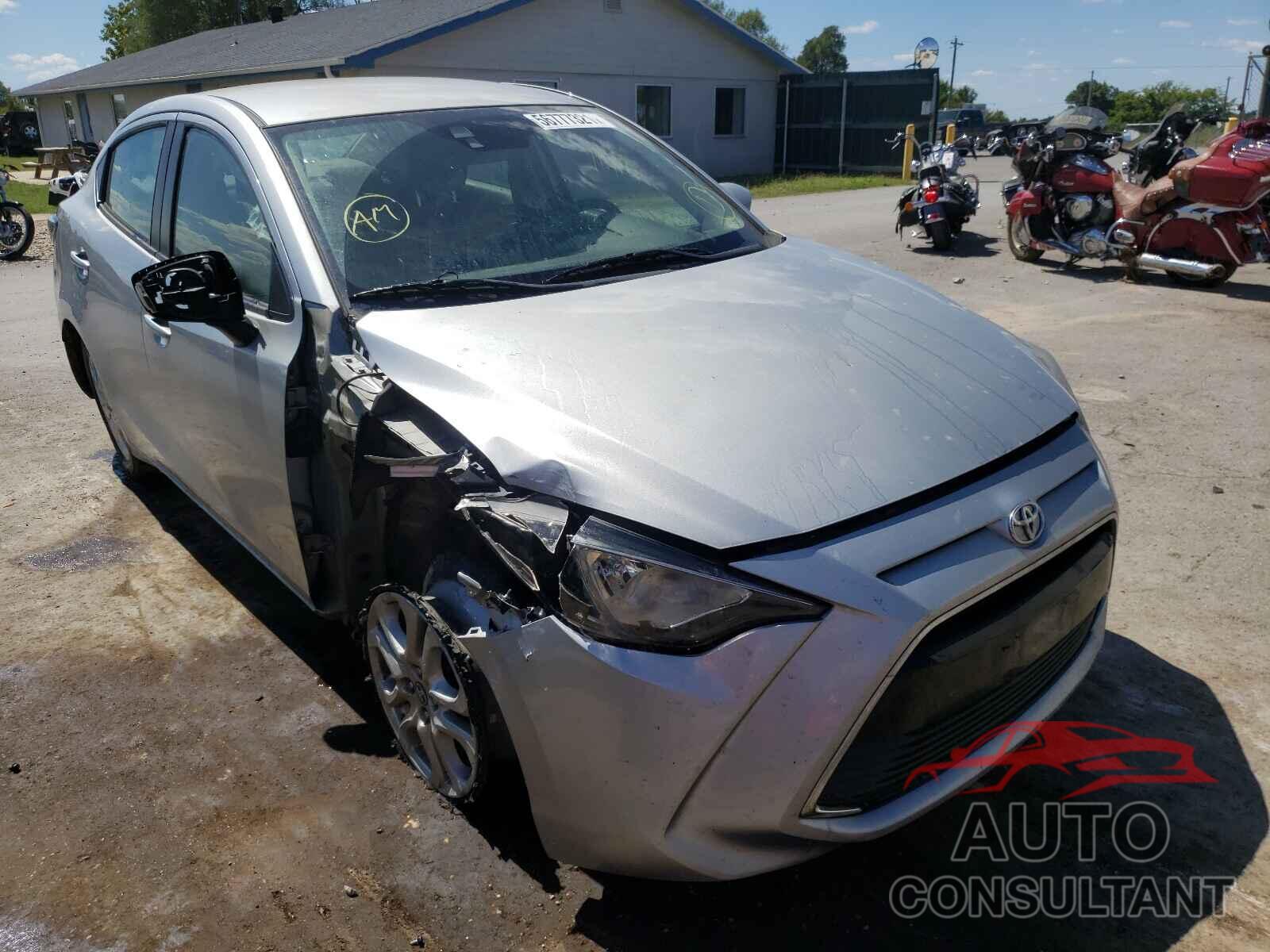 TOYOTA YARIS 2017 - 3MYDLBYV1HY173792