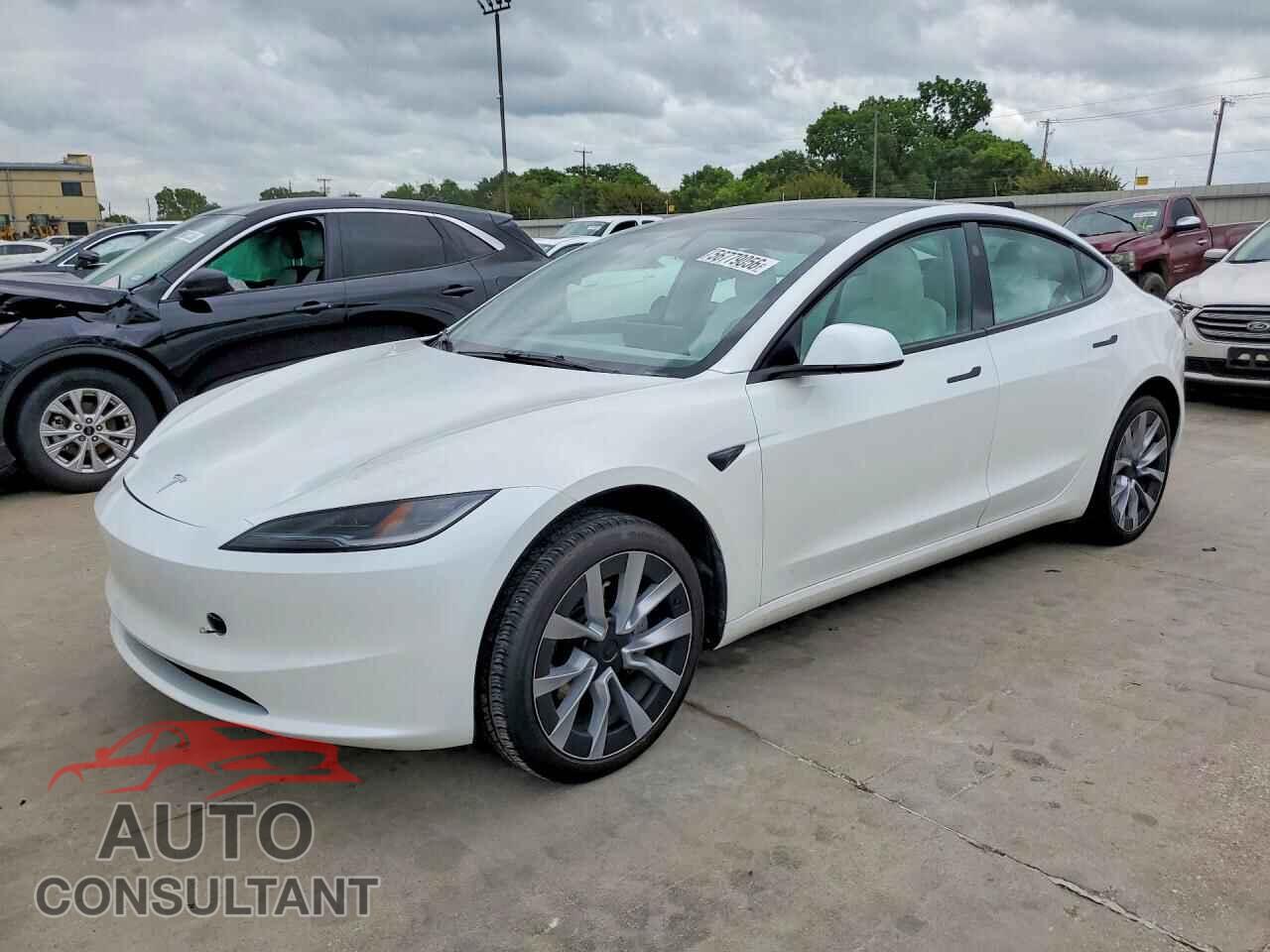 TESLA MODEL 3 2024 - 5YJ3E1EA3RF832520