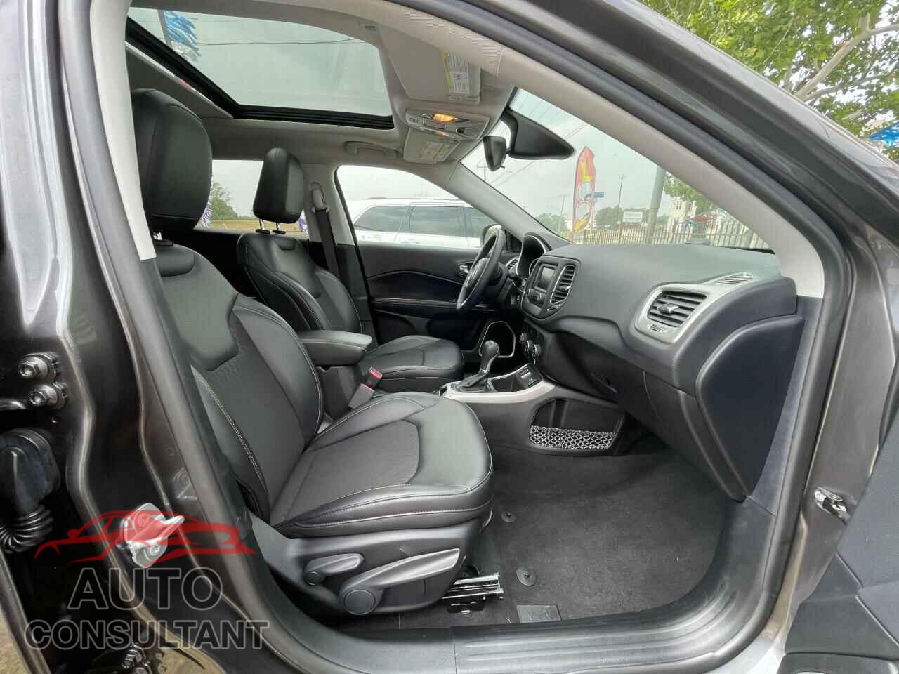JEEP COMPASS 2017 - 3C4NJCBB9HT661186