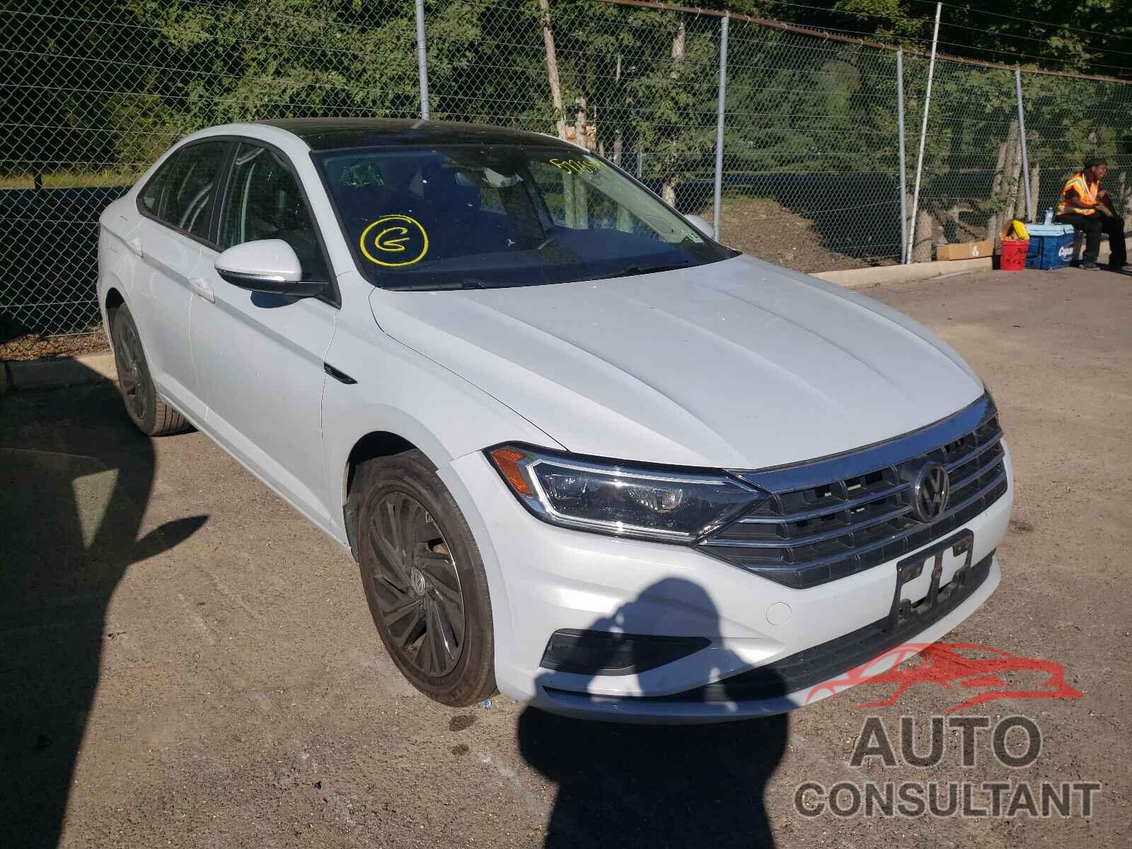 VOLKSWAGEN JETTA 2019 - 3VWG57BU4KM009452