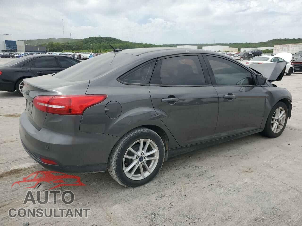 FORD FOCUS 2015 - 1FADP3F23FL338903