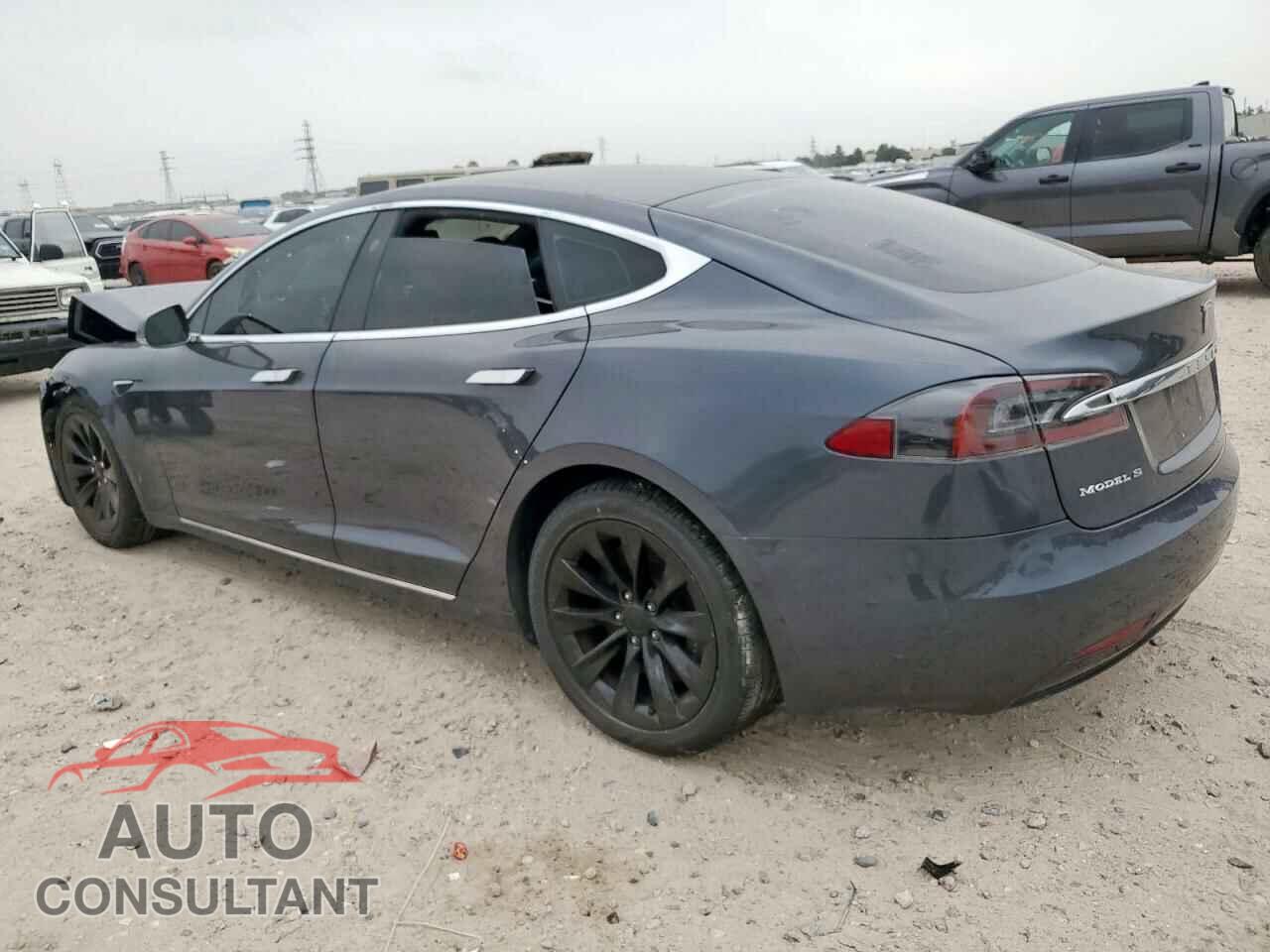 TESLA MODEL S 2017 - 5YJSA1E15HF185995