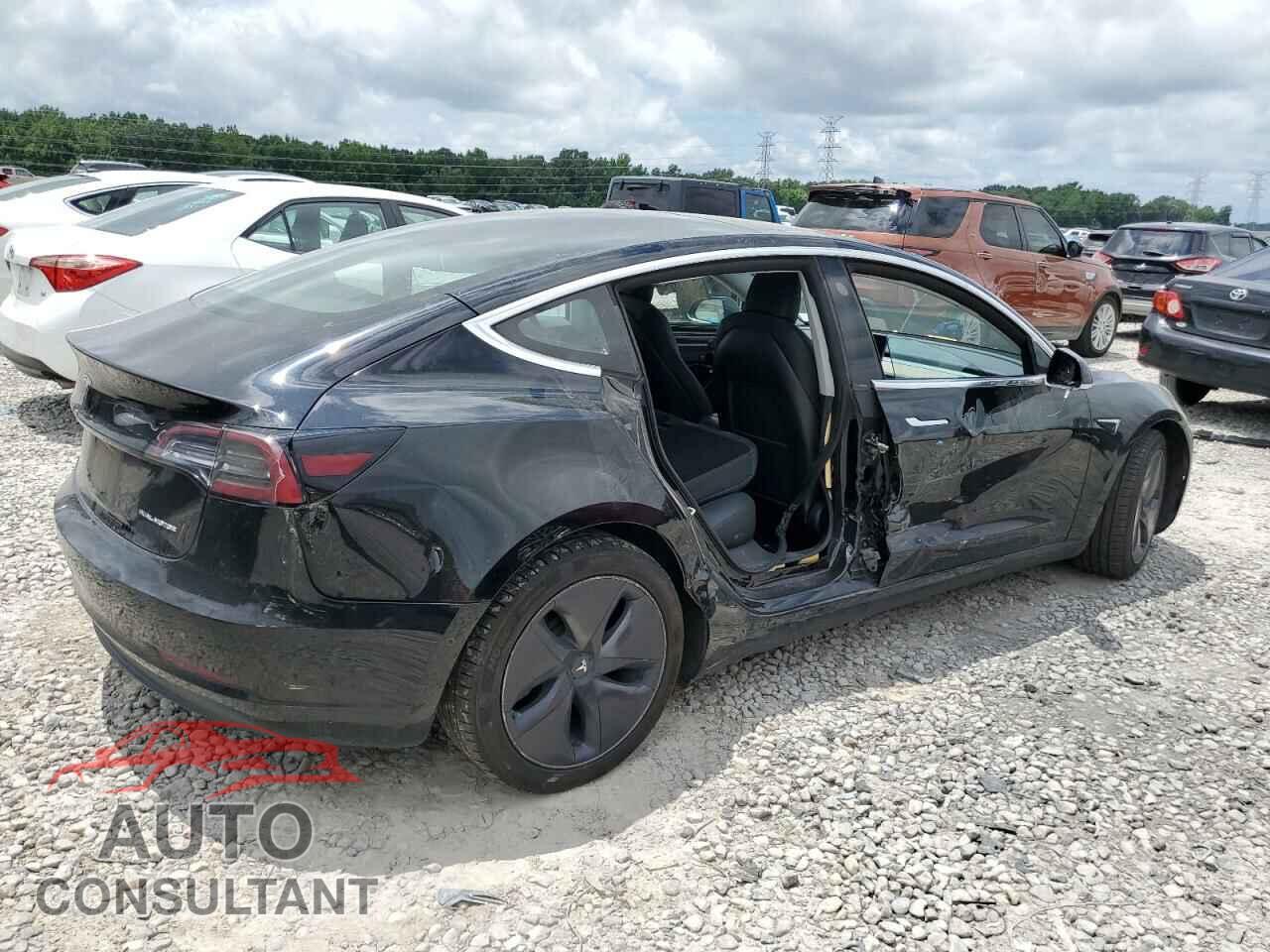 TESLA MODEL 3 2018 - 5YJ3E1EBXJF170318