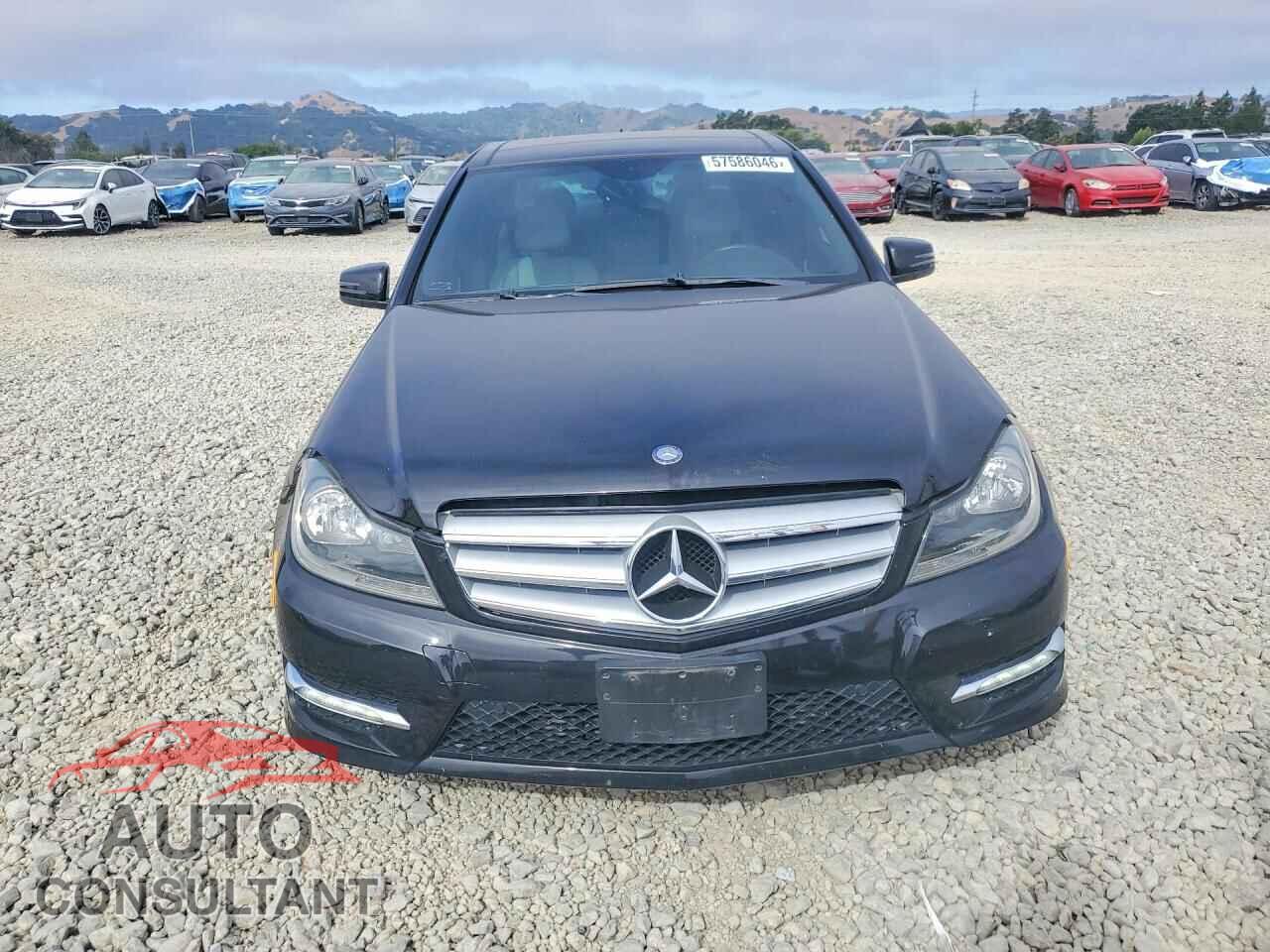 MERCEDES-BENZ C-CLASS 2012 - WDDGF4HB0CA644287