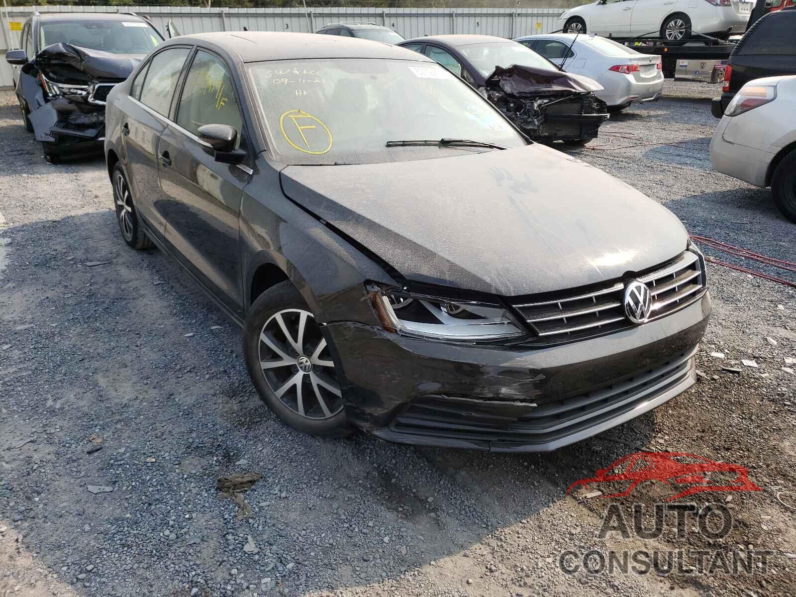 VOLKSWAGEN JETTA 2018 - 3VWDB7AJ5JM218068