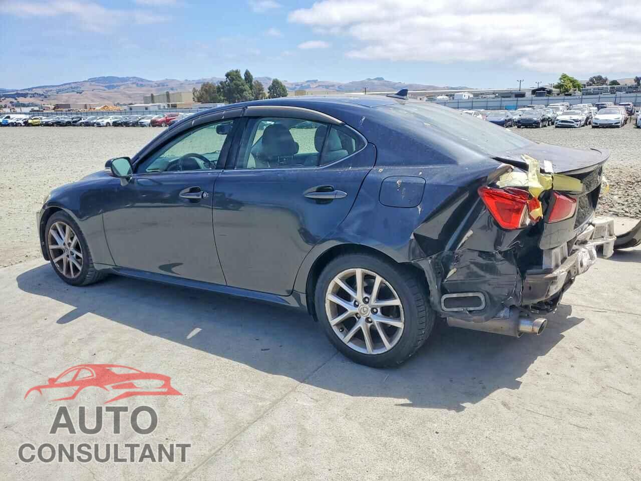 LEXUS IS 2011 - JTHBF5C20B5143018