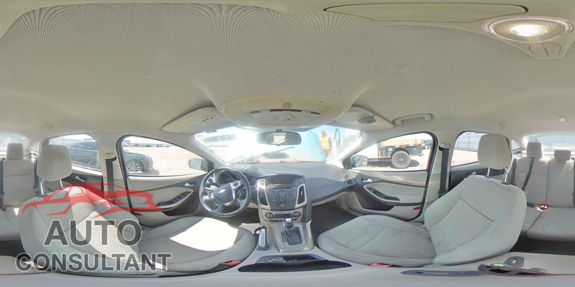 FORD FOCUS 2012 - 1FAHP3H21CL215398