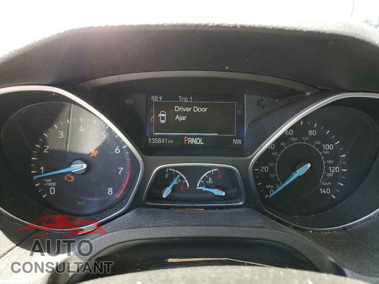 FORD FOCUS 2017 - 1FADP3F25HL221066