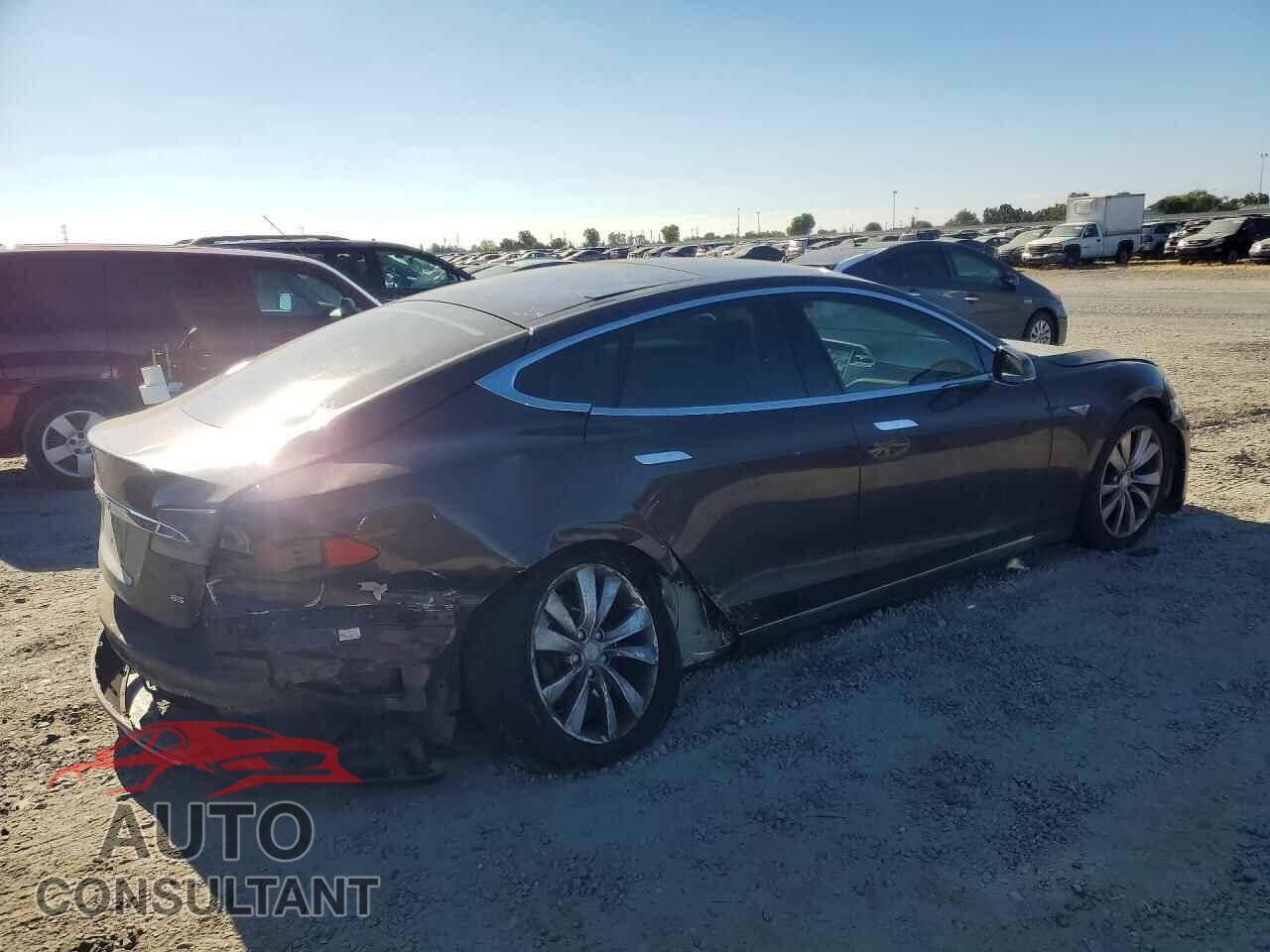 TESLA MODEL S 2013 - 5YJSA1CN1DFP27464