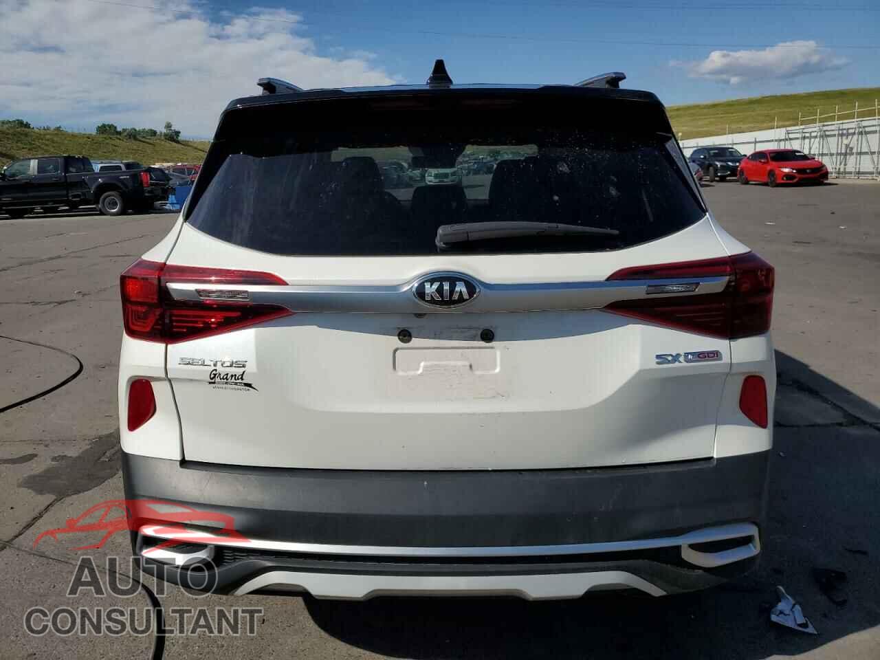 KIA SELTOS 2021 - KNDETCA24M7112845
