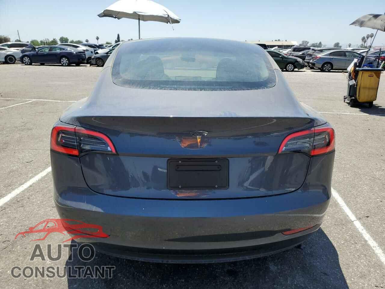 TESLA MODEL 3 2023 - 5YJ3E1EA5PF659628