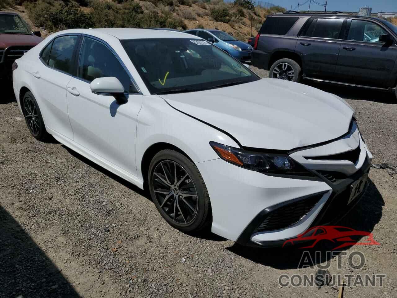 TOYOTA CAMRY 2022 - 4T1G11AK4NU670857
