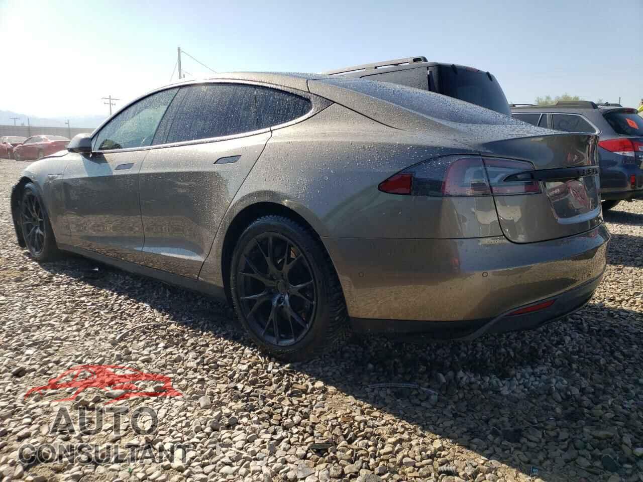 TESLA MODEL S 2016 - 5YJSA1E26GF135372