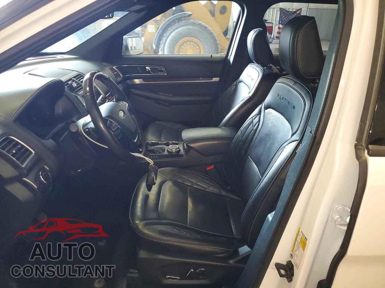 FORD EXPLORER 2018 - 1FM5K8HTXJGB48660