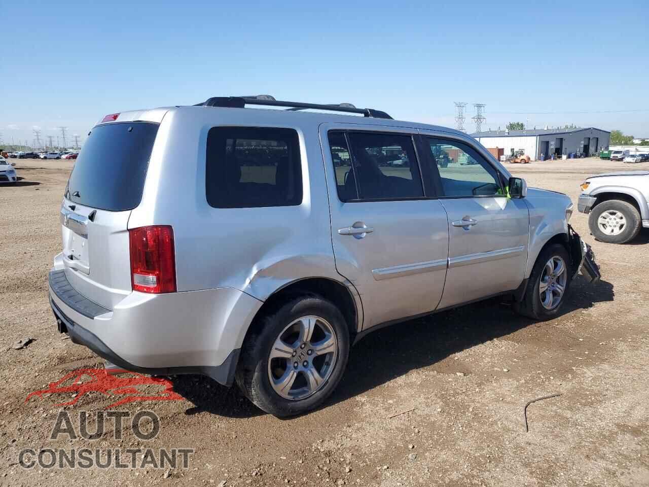 HONDA PILOT 2013 - 5FNYF4H56DB016929