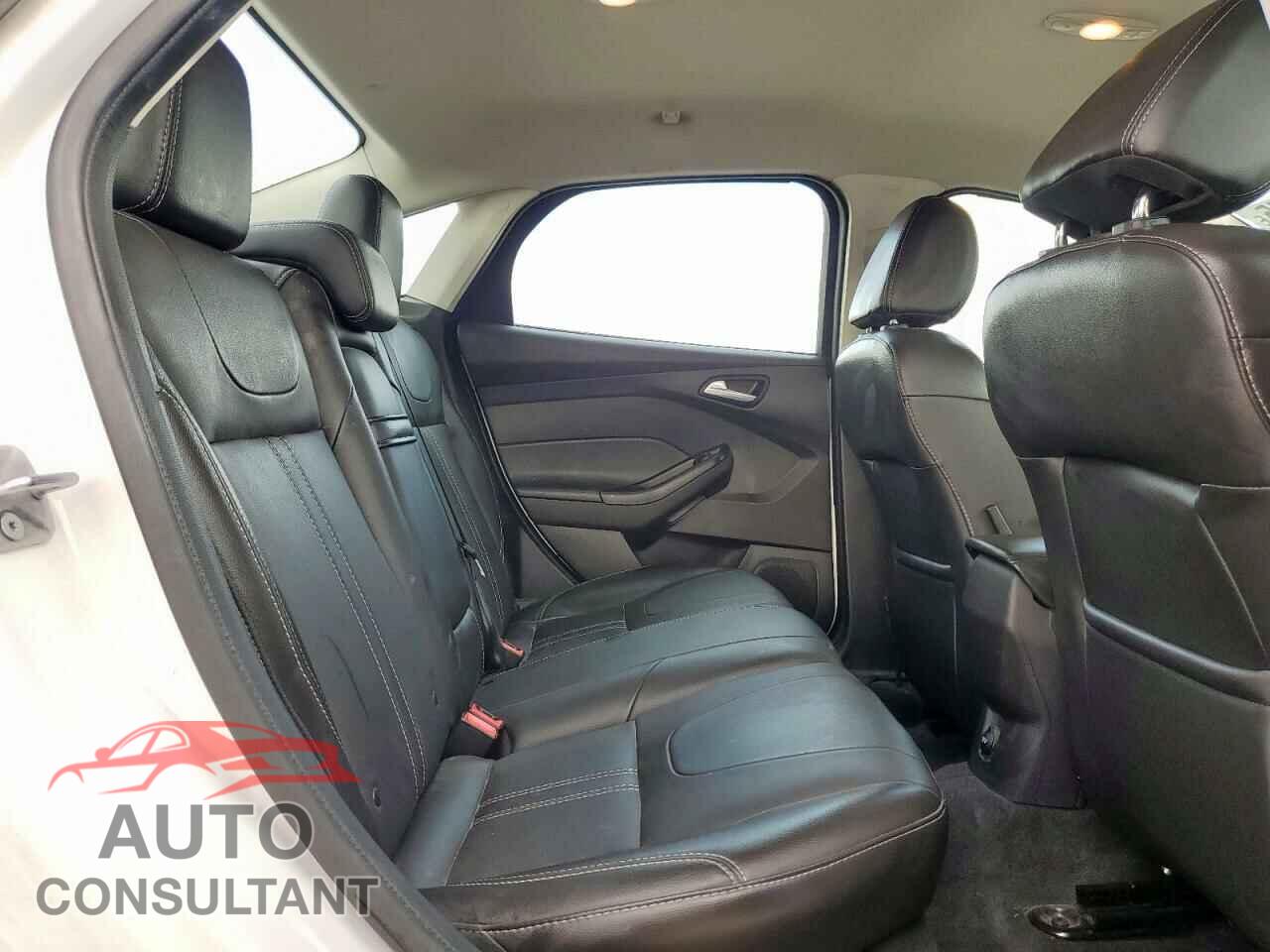 FORD FOCUS 2013 - 1FADP3F22DL158745