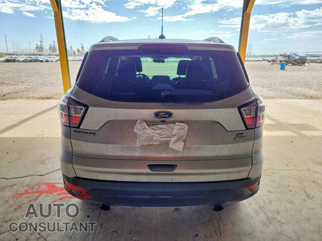 FORD ESCAPE 2017 - 1FMCU0GD7HUC67033