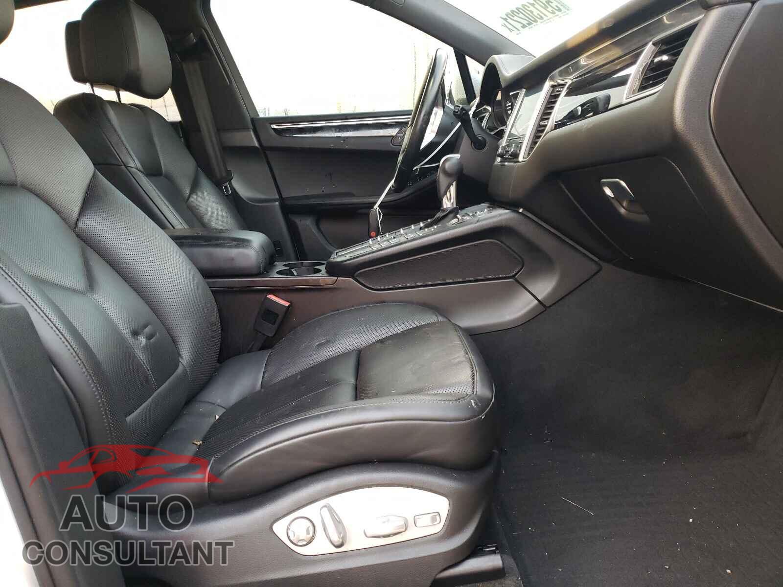PORSCHE MACAN 2017 - WP1AA2A50HLB05525
