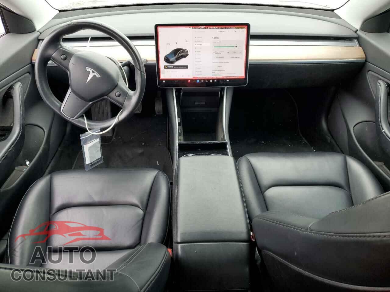 TESLA MODEL 3 2018 - 5YJ3E1EAXJF157270
