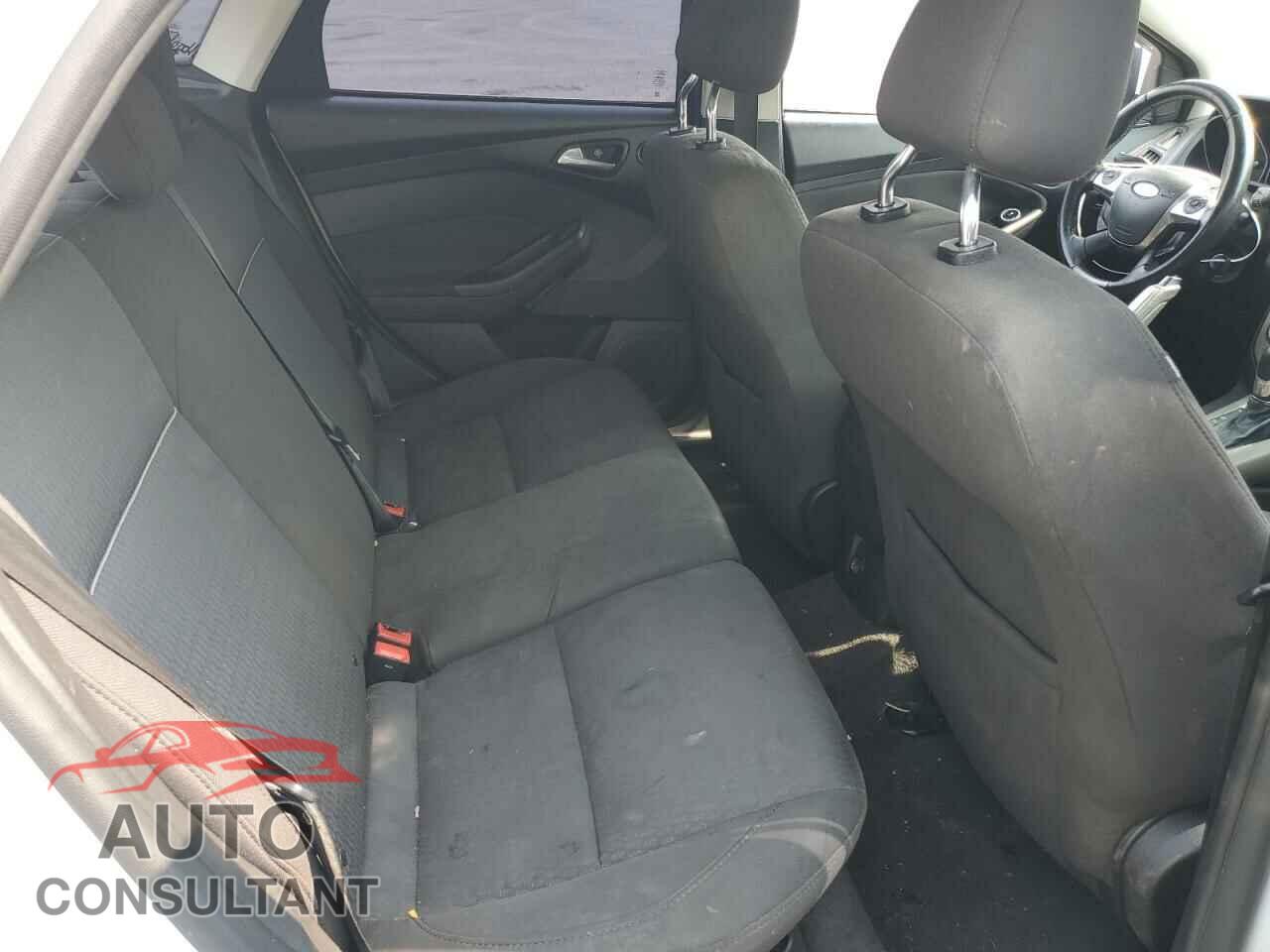FORD FOCUS 2012 - 1FAHP3M29CL149771