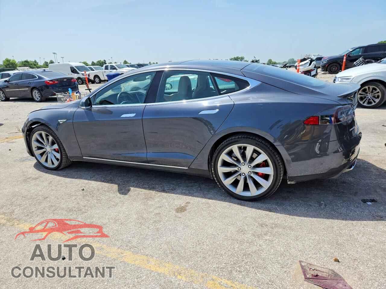 TESLA MODEL S 2015 - 5YJSA1H28FFP77750