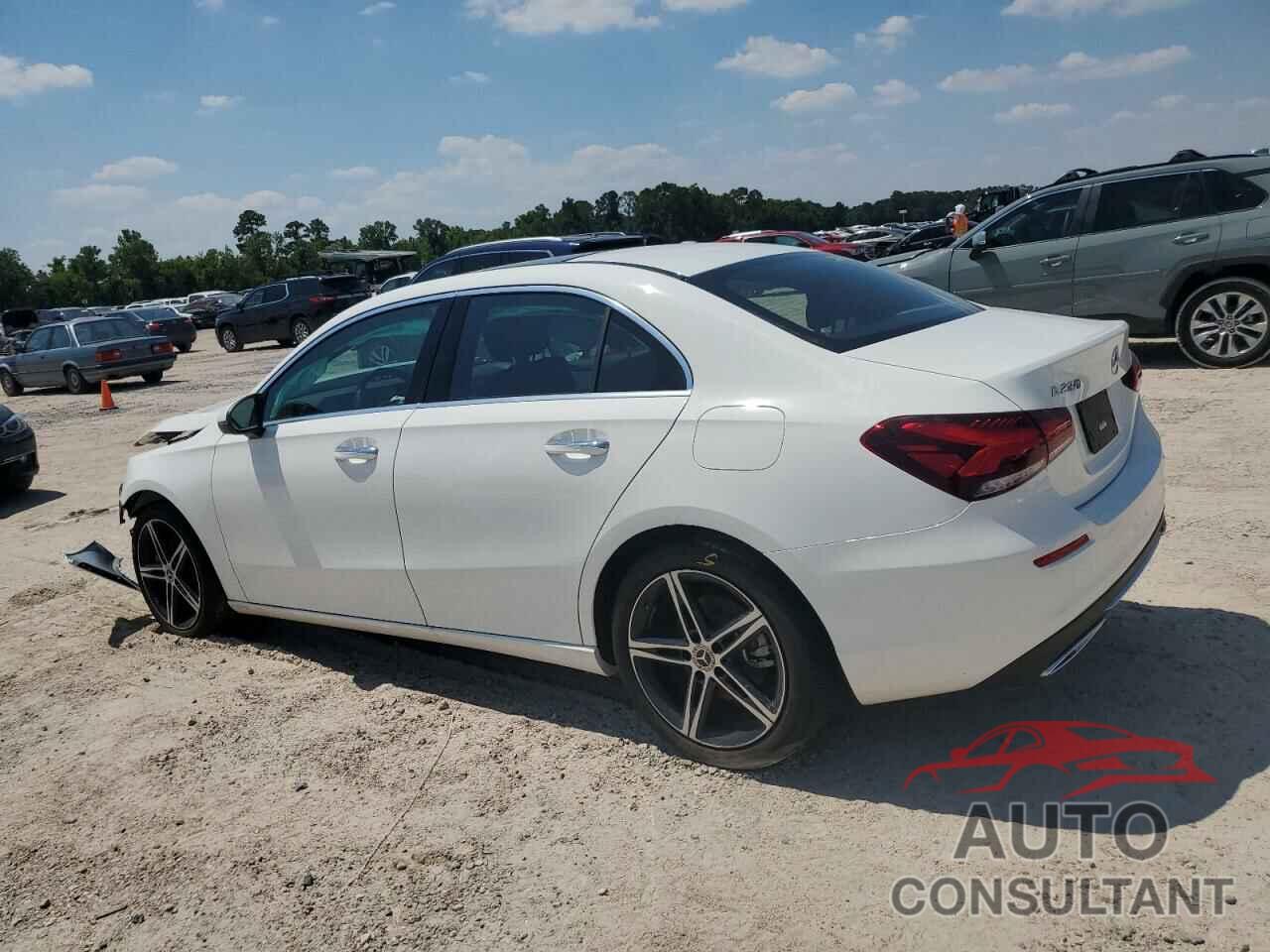 MERCEDES-BENZ A-CLASS 2022 - W1K3G4EB0NJ326933
