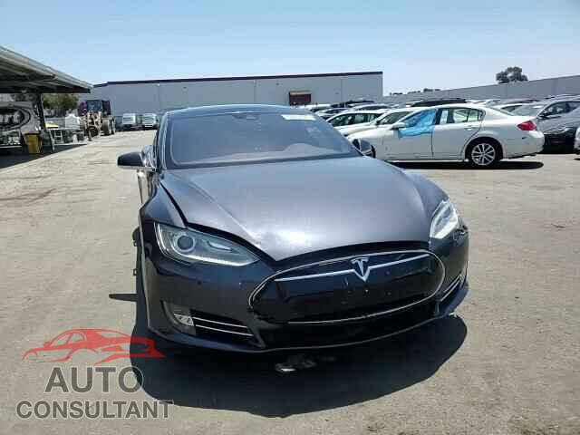 TESLA MODEL S 2015 - 5YJSA1E11FF120249