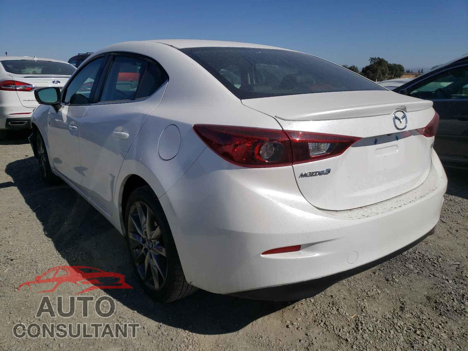 MAZDA 3 2018 - 3MZBN1V31JM202361