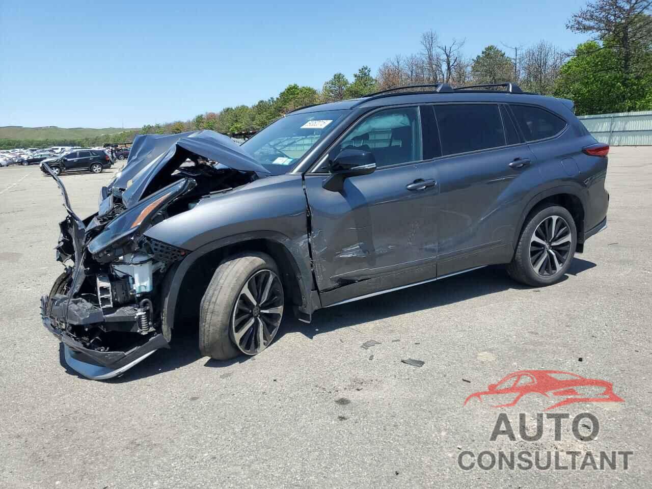 TOYOTA HIGHLANDER 2022 - 5TDLZRBH8NS242131