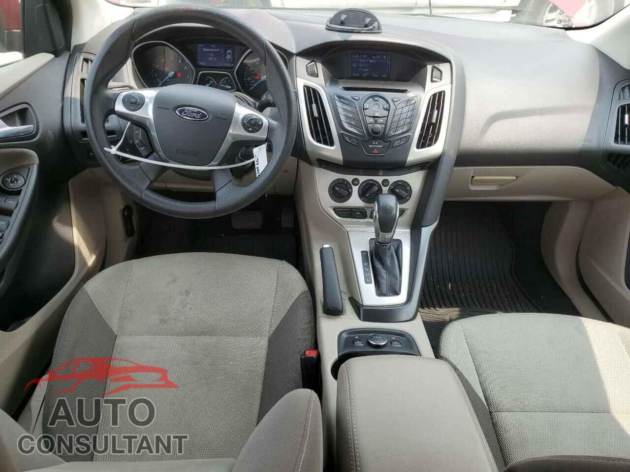 FORD FOCUS 2014 - 1FADP3F22EL227872