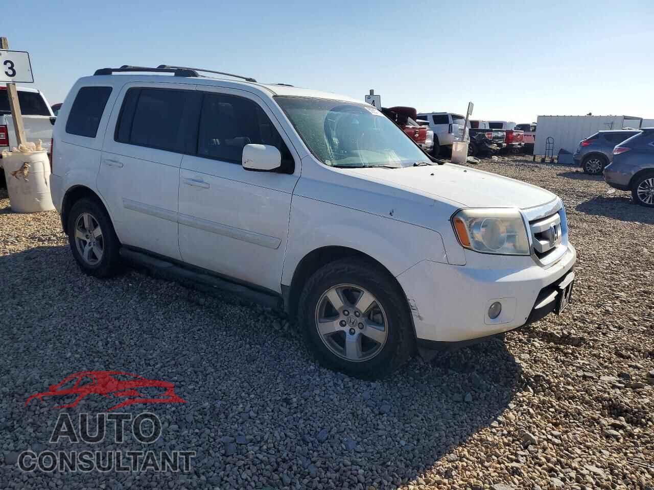 HONDA PILOT 2011 - 5FNYF3H79BB015881