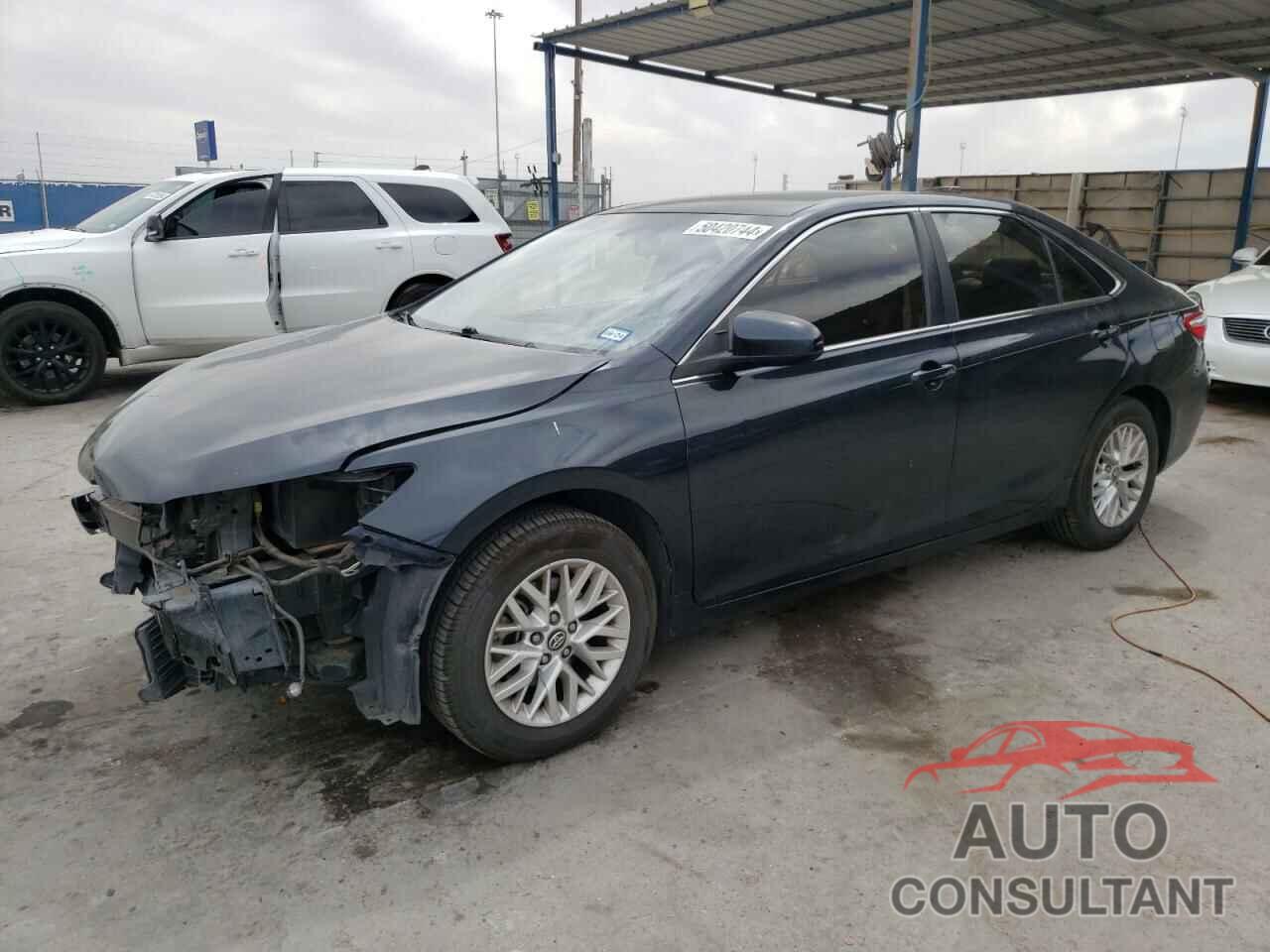 TOYOTA CAMRY 2016 - 4T4BF1FK3GR573114