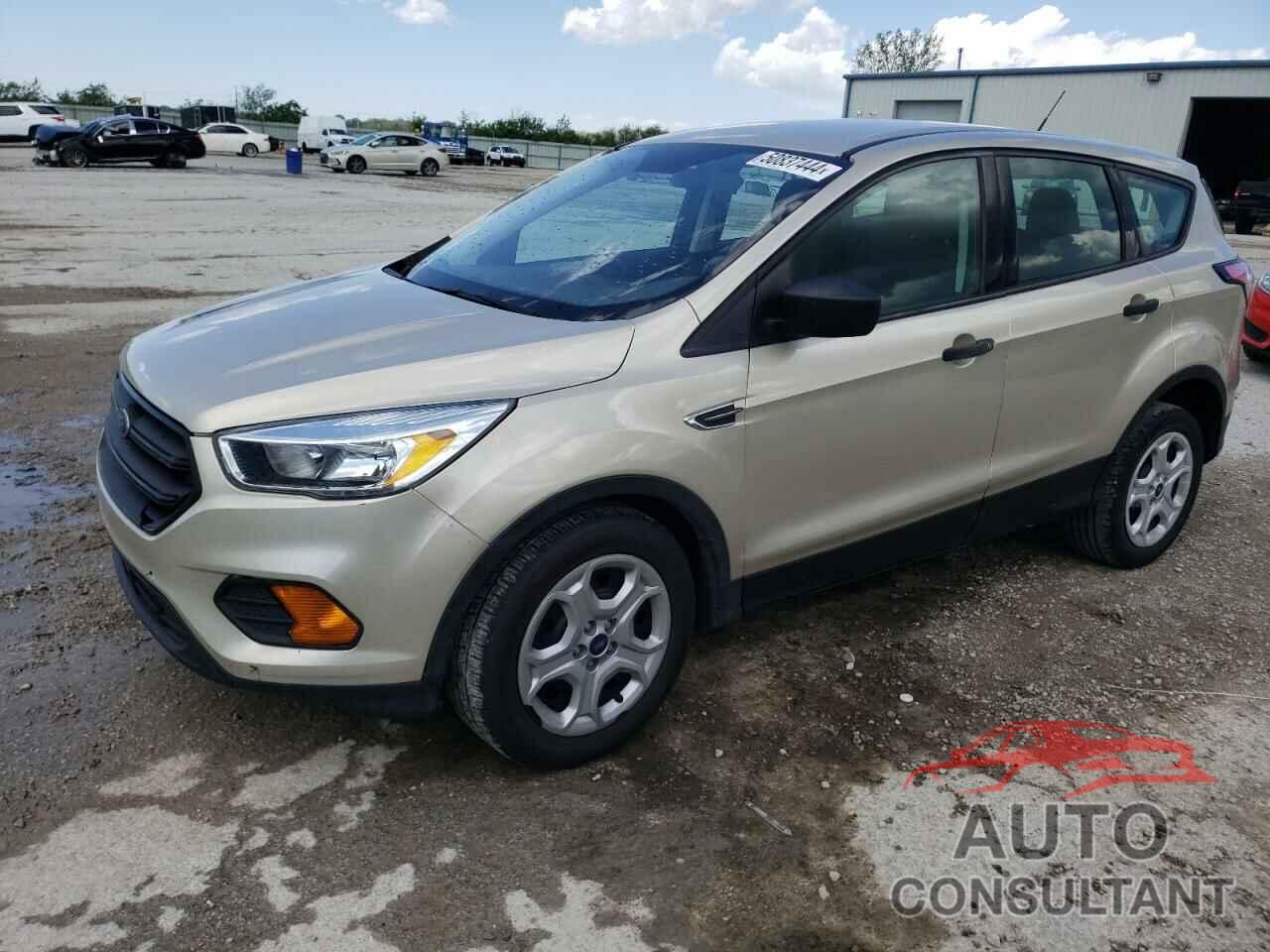 FORD ESCAPE 2017 - 1FMCU0F71HUC00911