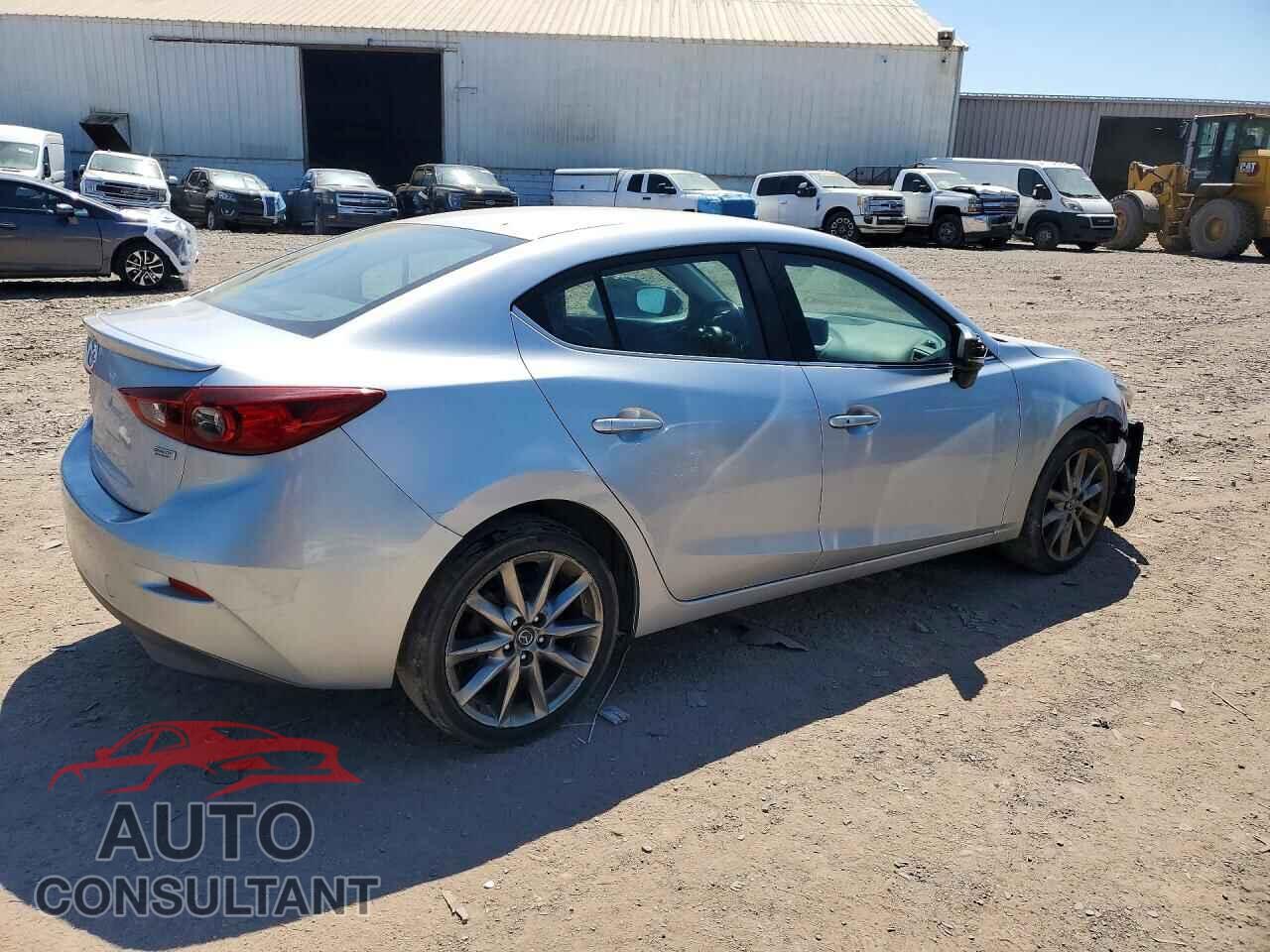 MAZDA 3 2018 - 3MZBN1V30JM201377