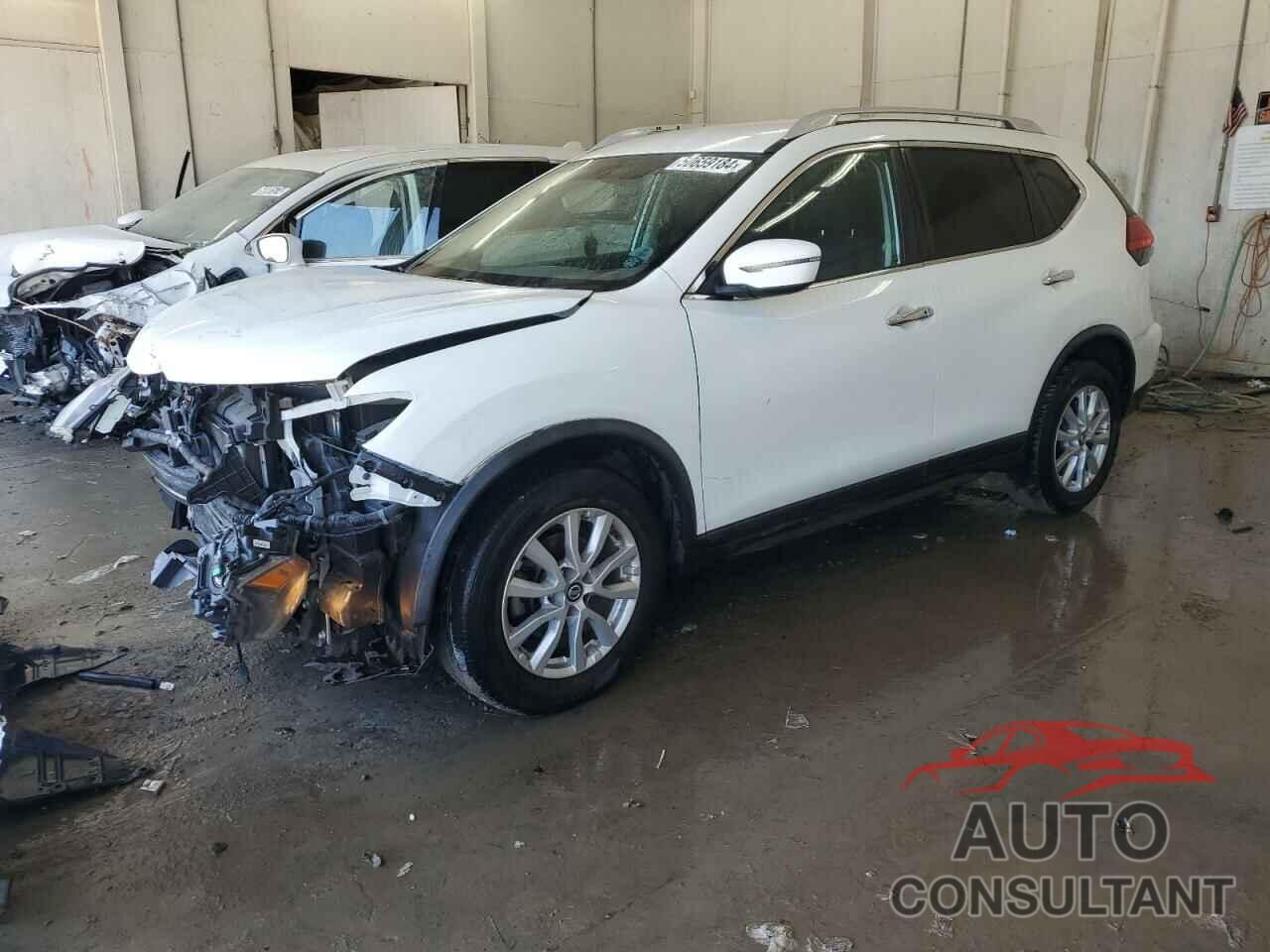 NISSAN ROGUE 2017 - KNMAT2MT4HP586619