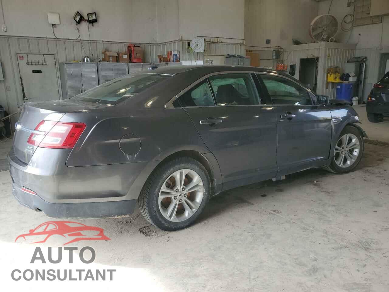 FORD TAURUS 2015 - 1FAHP2E83FG162476