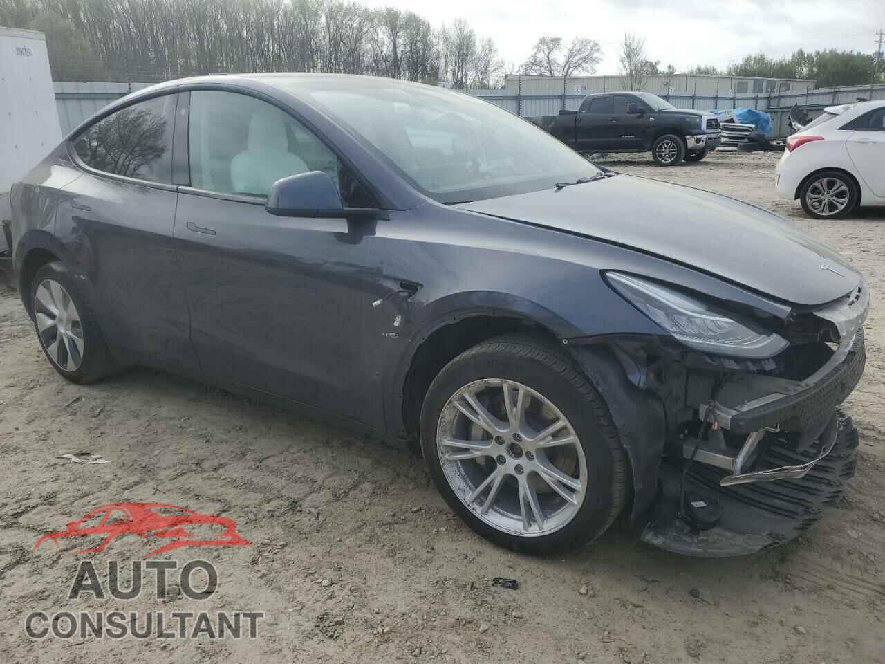 TESLA MODEL Y 2023 - 7SAYGDEEXPF619102